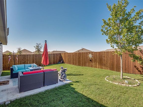 3rd image of 7733 Ruellia Rd