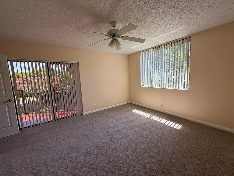 8273 Severn Dr #D — Photo 27
