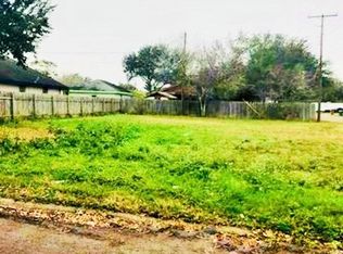 925 W Hackberry Ave, Alamo, TX 78516