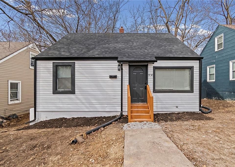 1st image of 5752 College Ave