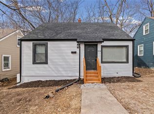 5752 College Ave, Kansas City, MO 64130