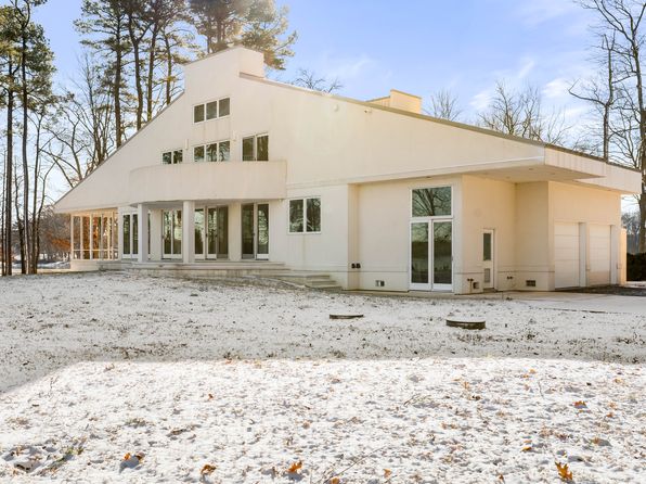 621 Stoney Battery Rd