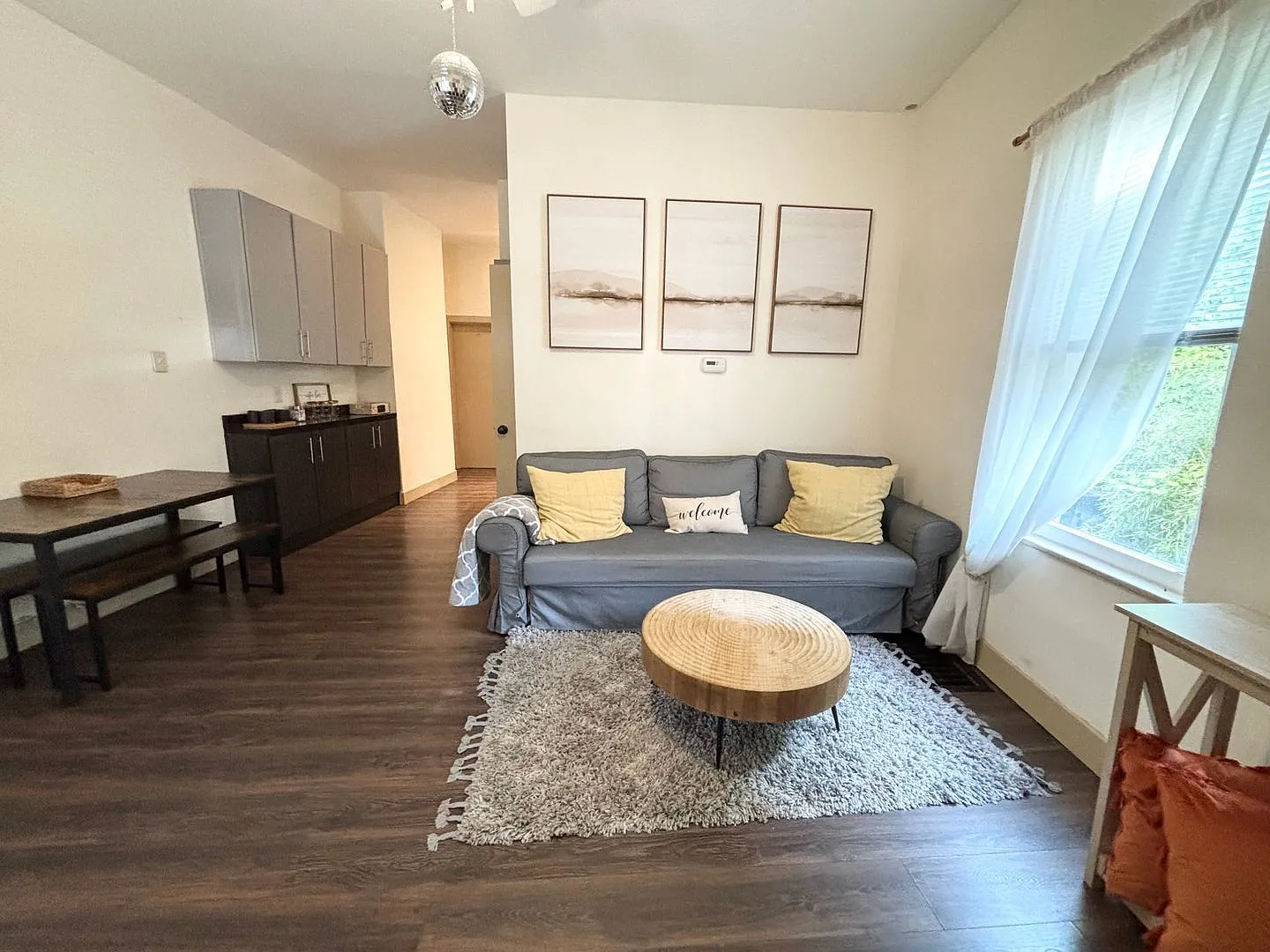 2 bed, 2.5 bath, 1456 sqft, $1,795 — Photo 3