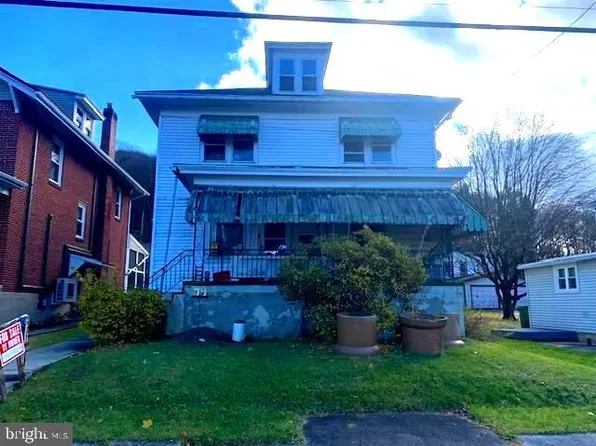 74 E Line St, Tremont, PA 17981