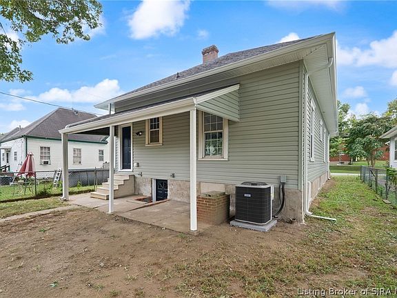 5th image of 826 Catherine Place