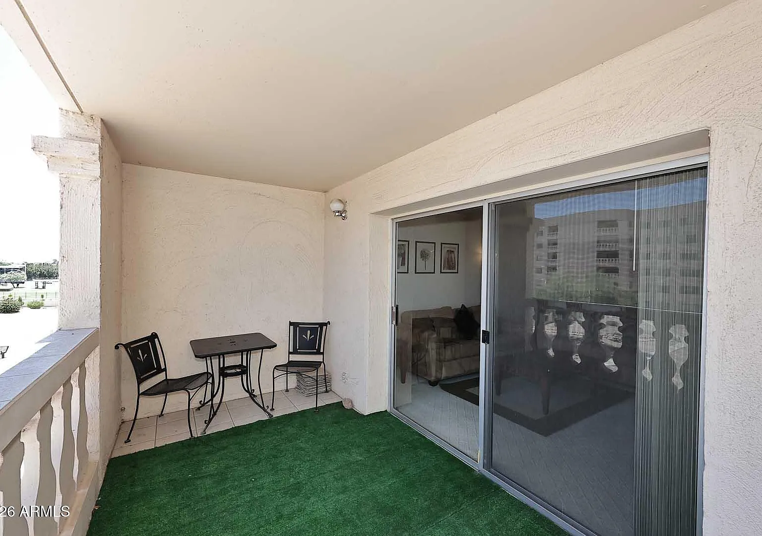 2 bed, 1200 sqft, $2,200 — Photo 3