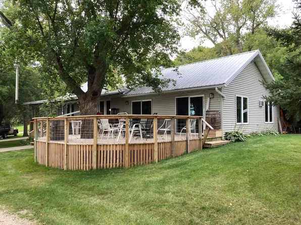 40899 Backroad Trl, Pelican Rapids, MN 56572