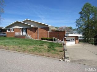 635 E 10th St, Mount Vernon, IN 47620
