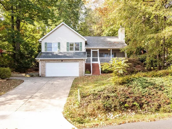 549 Flower Dr, Mc Gaheysville, VA 22840