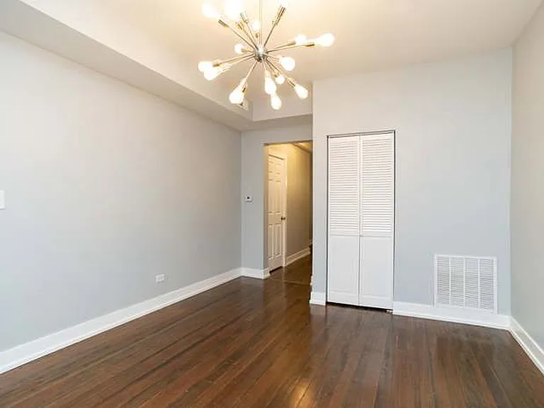 2657 N Ridgeway Ave #3 — Photo 7