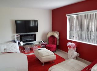 3220 SW 26th St, Miami, FL 33133