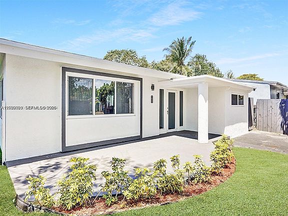 3rd image of 1609 NW 7th Ter