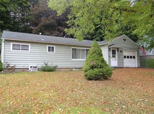 327 Dickerson Dr N, Camillus, NY 13031
