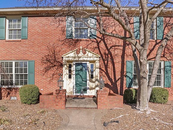 4th image of 7850 Brookshire Ct