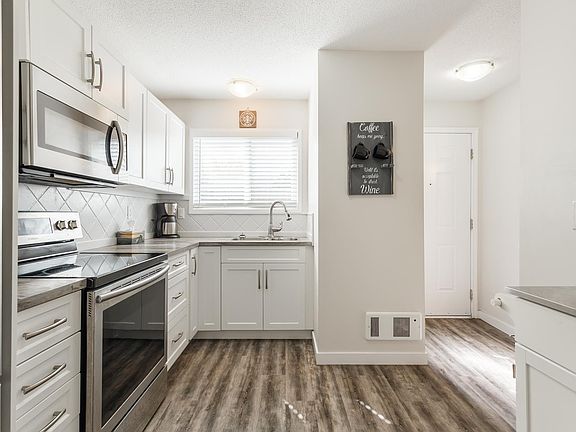 4th image of 1283 Bernard Ave #12