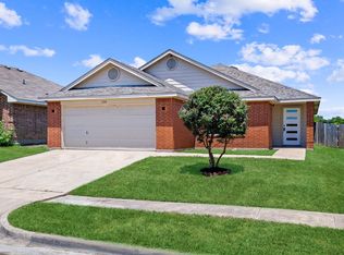 1108 Vicksburg Dr, Ennis, TX 75119