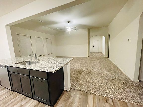 5th image of 2035 Belmont Ln