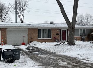 902 Hile Ln, Englewood, OH