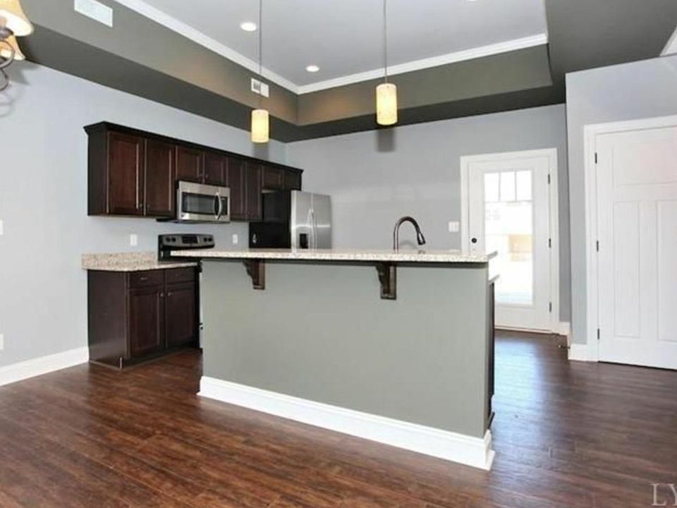 2nd image of 113 Portico St