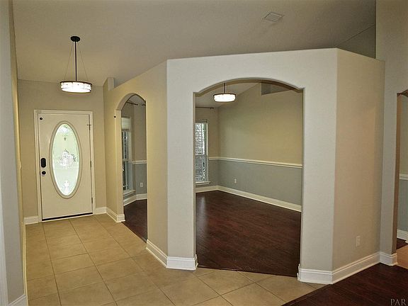 3rd image of 1939 Jamaica Dr