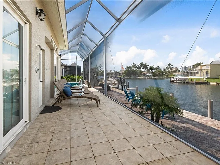 200 Copperfield Ct — Photo 24