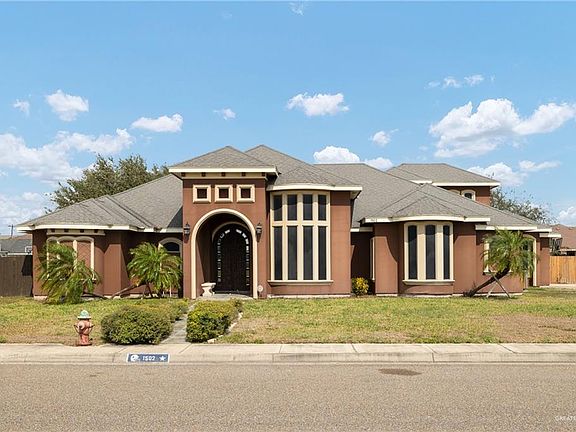 2nd image of 1502 Eucalyptus St