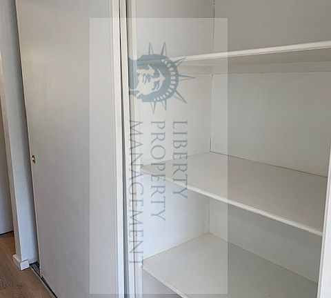 5th image of 508 E Elm St APT 14