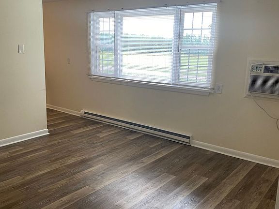 5th image of 2836 Nichols St APT 2