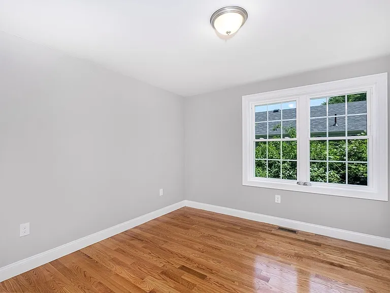 216 Vane St #2 — Photo 15