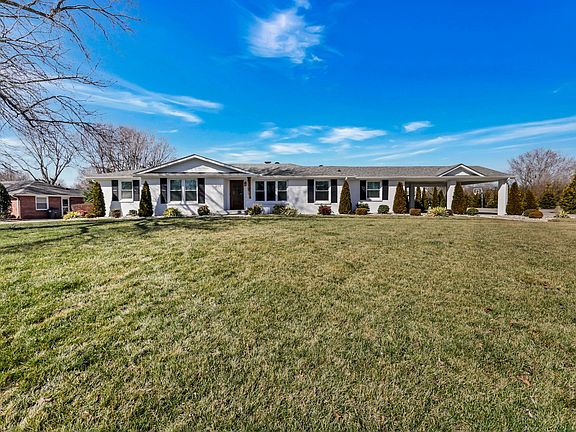 3rd image of 2117 Post Rd