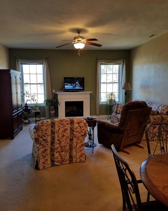 2nd image of 106 Cypress Ct