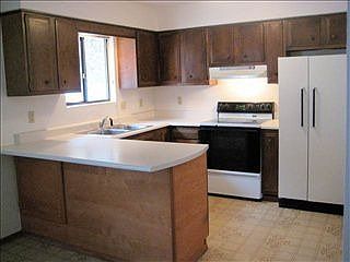 2nd image of 2725 Highland Dr