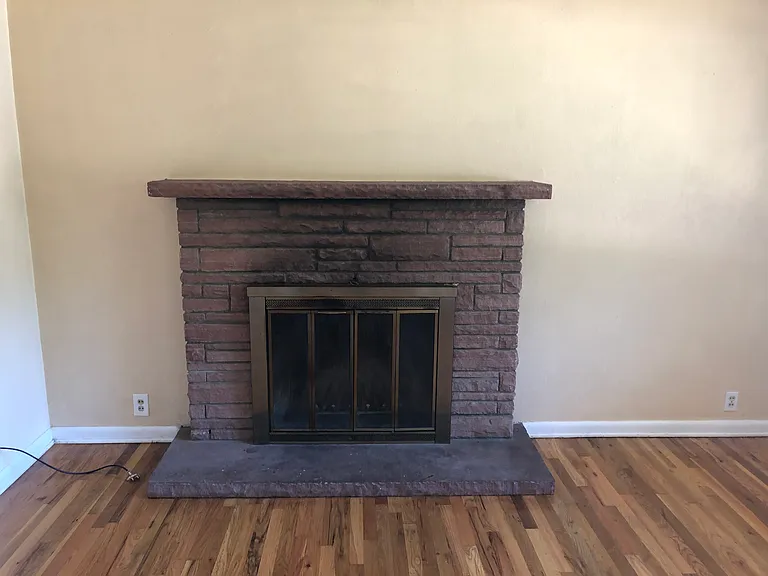 633 E Stuart St — Photo 5
