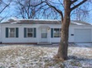 729 Saint Martin Dr, Cahokia, IL 62206