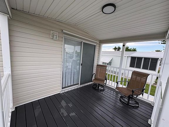 3rd image of 653 LOS ALTOS