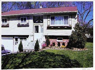 1st image of 3 Rogers Ln