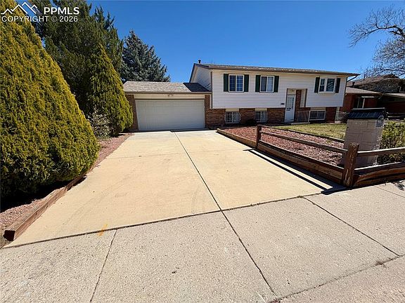 2nd image of 1527 Nokomis Dr