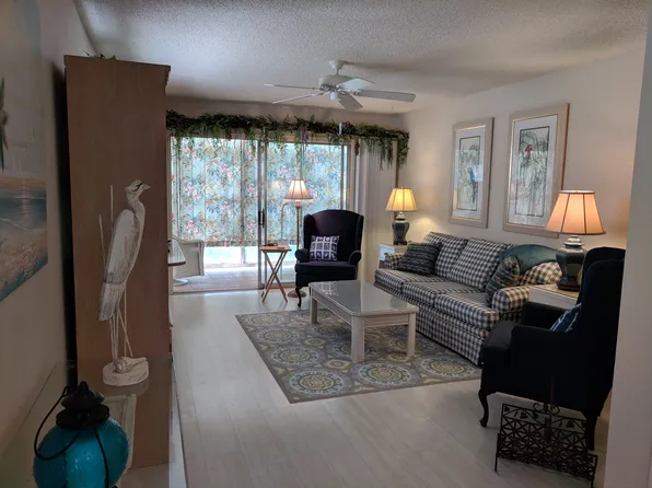 4 Vista Gardens Trl, Vero Beach, FL 32962