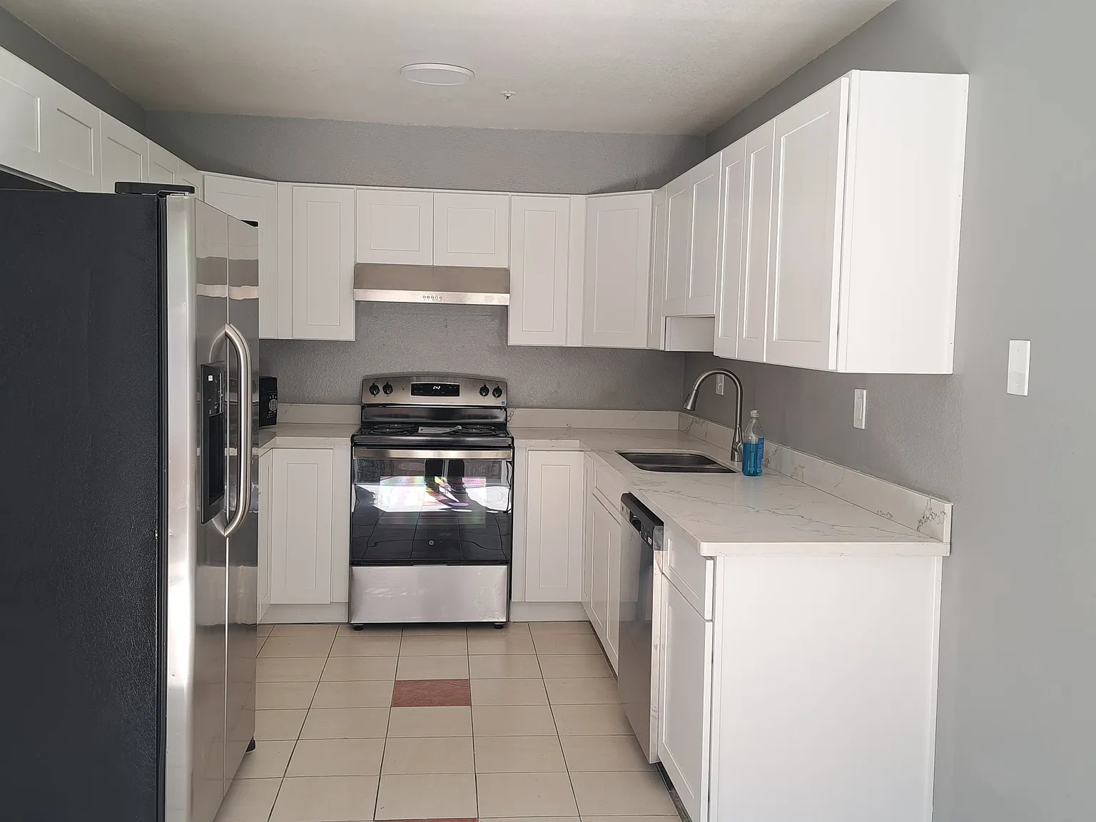 2167 Medallion Dr — Photo 2
