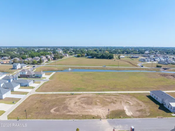 105 Keystone Dr, Scott, LA 70583