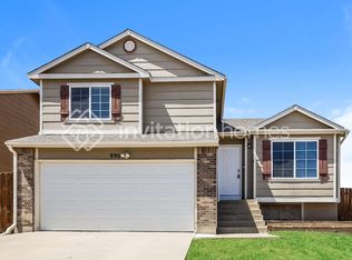 990 Ancestra Dr, Fountain, CO 80817