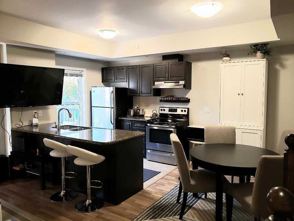 1st image of 9589 Keele St #106