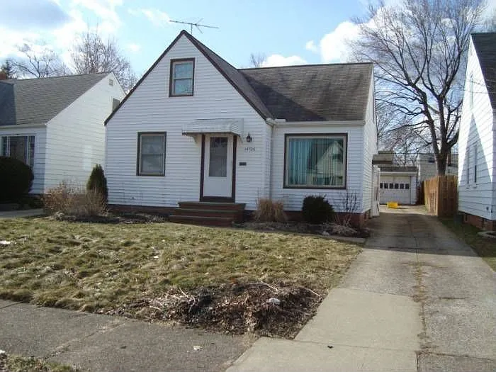 14706 Krems Ave photo 1