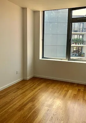 Rented by R New York | media 27