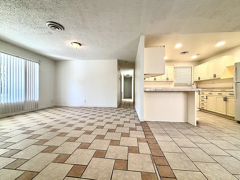 5813 Iris Ave — Photo 9