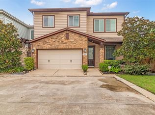 8802 Narrow Leaf St, Houston, TX 77080