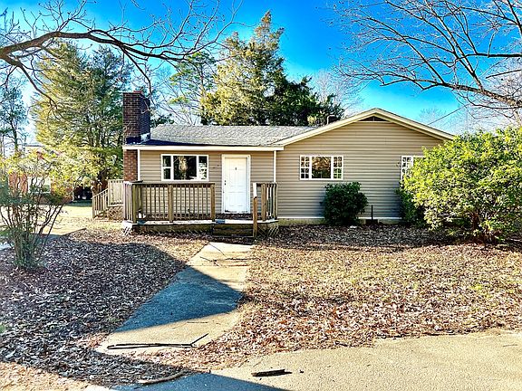 5th image of 217 Dameron St