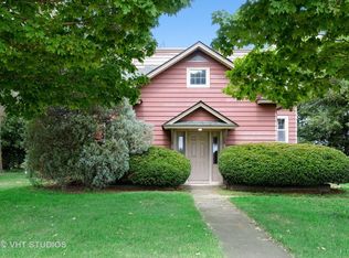 13523 Barber Greene Rd, Sycamore, IL 60178