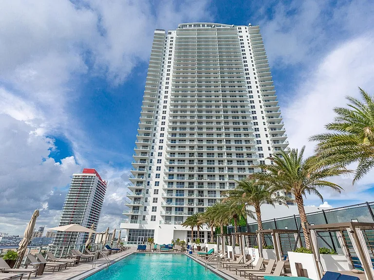 2721 E Hallandale Beach Blvd #28-ID1049829P — Photo 26
