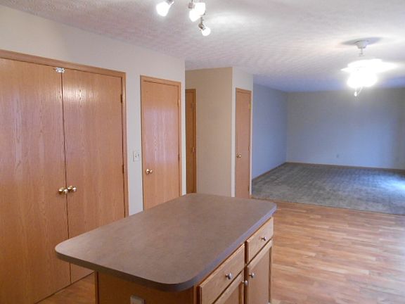 4th image of 778 Laile Ct